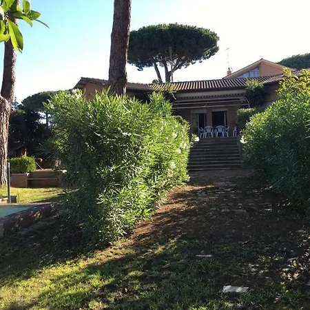 Happy Holidays Villa Anzio